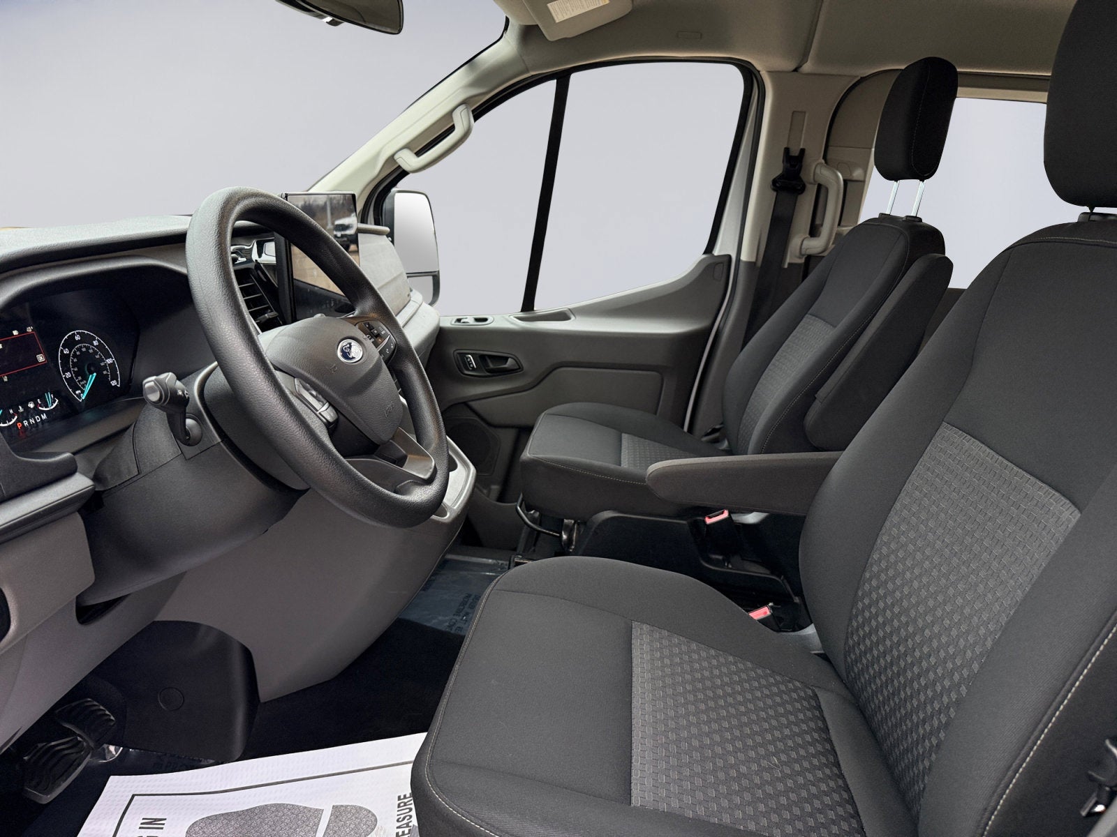 2023 Ford Transit Passenger Wagon XL