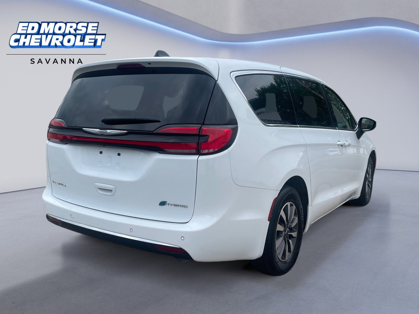 2023 Chrysler Pacifica Hybrid Touring L