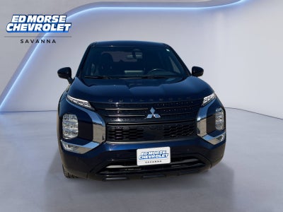 2023 Mitsubishi Outlander SE