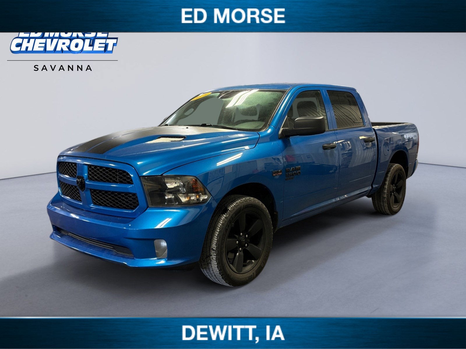 2019 RAM 1500 Classic Express Crew Cab 4x4 5'7's photo