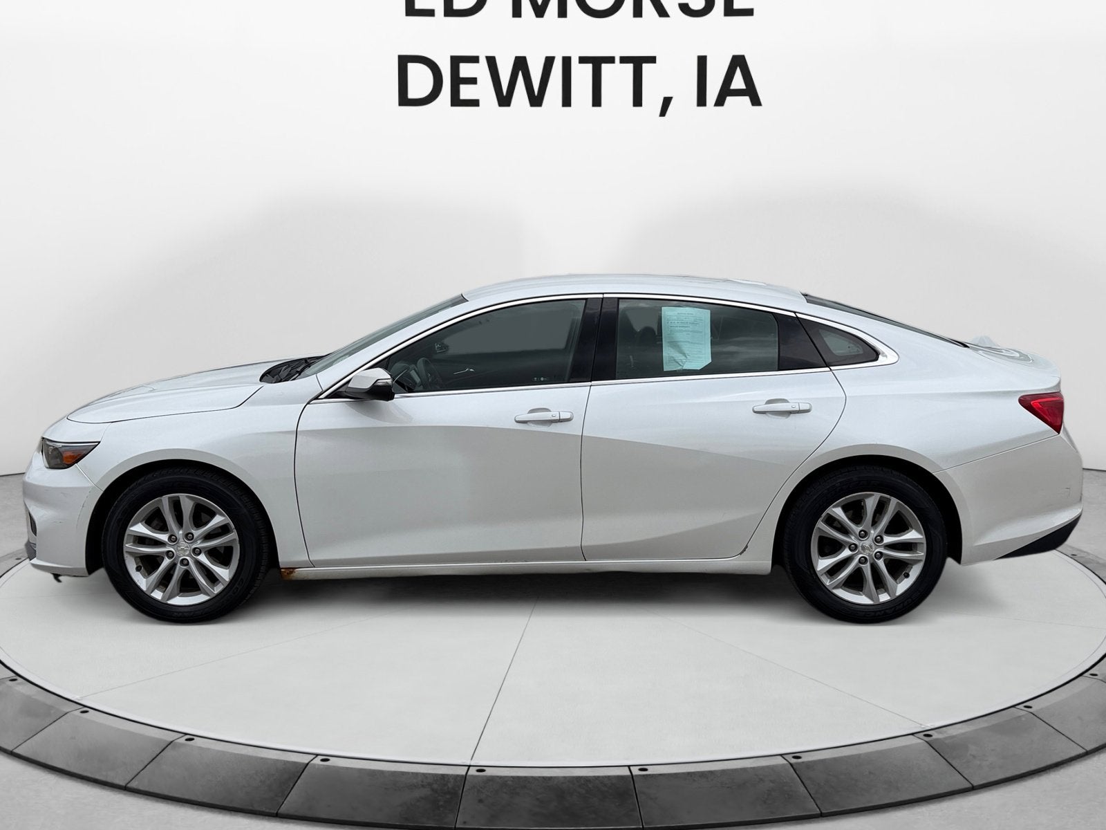 Used 2016 Chevrolet Malibu 1LT with VIN 1G1ZE5ST4GF238351 for sale in DeWitt, IA