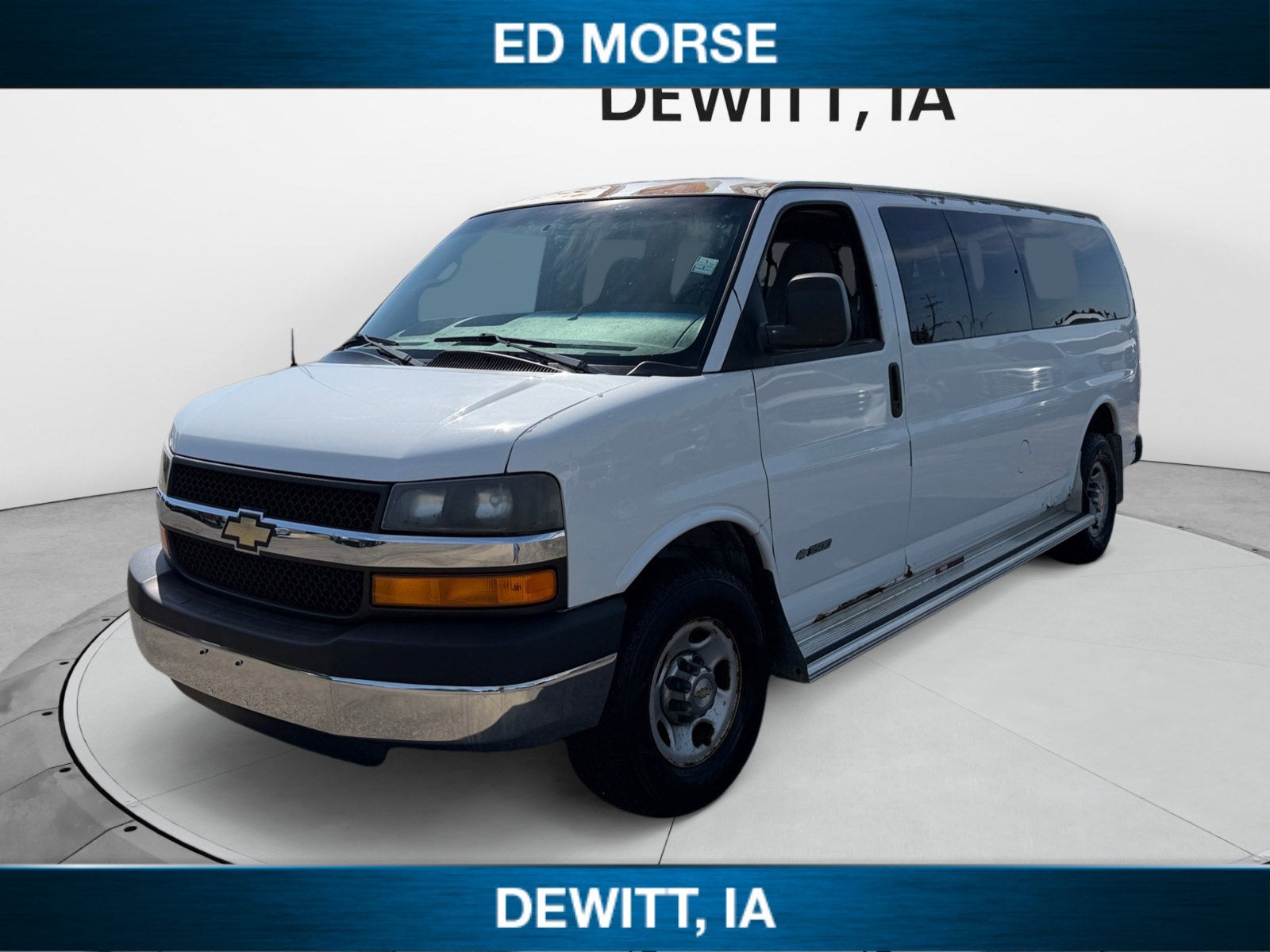 2004 Chevrolet Express 3500 Extended's photo
