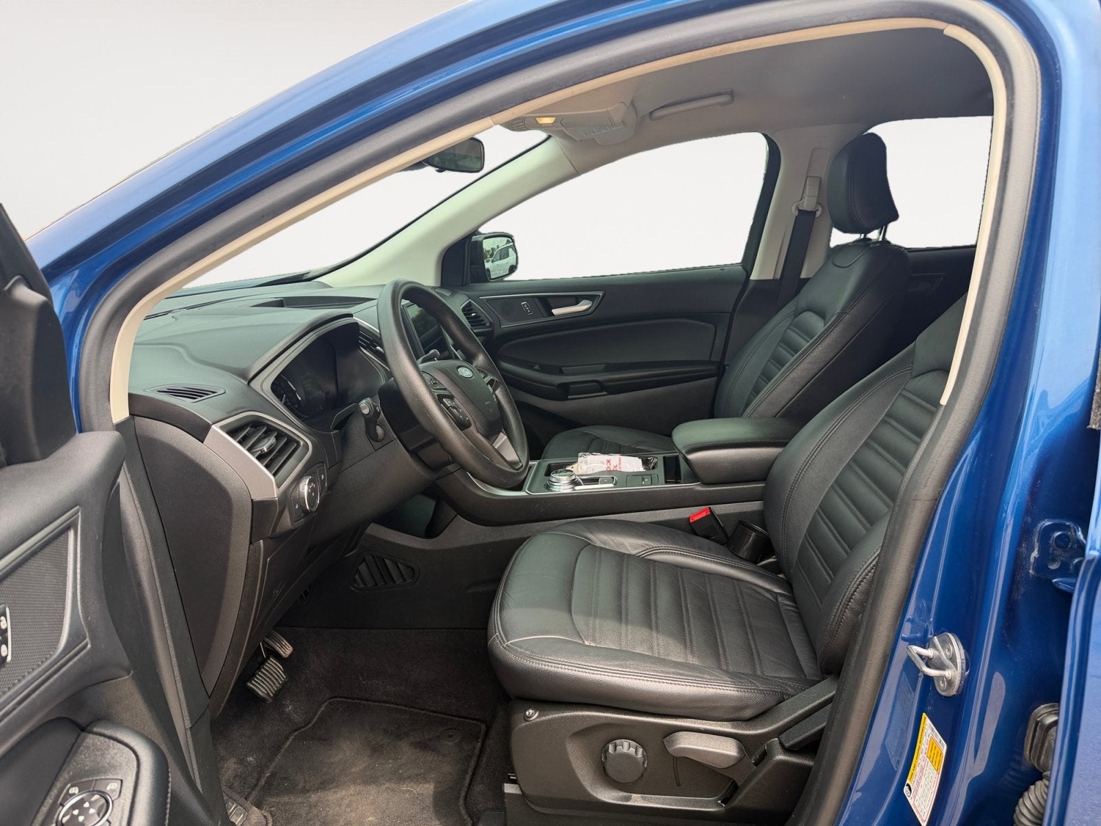 2022 Ford Edge SE