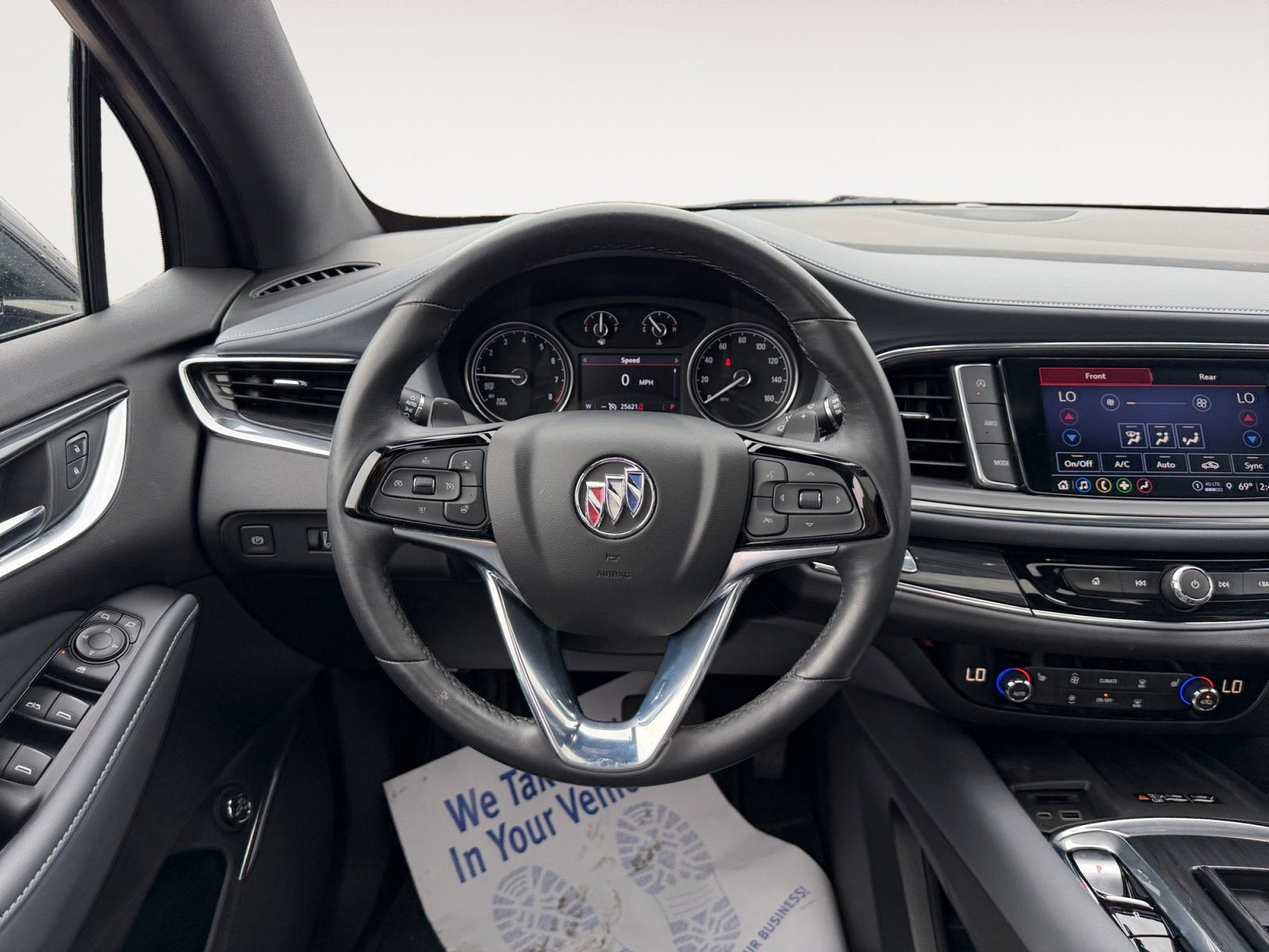 2023 Buick Enclave Essence
