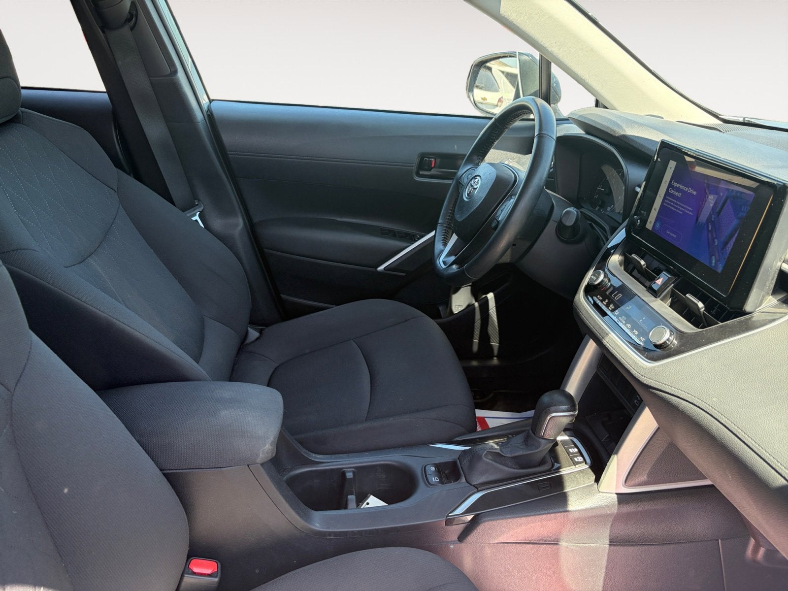2025 Toyota Corolla Cross LE