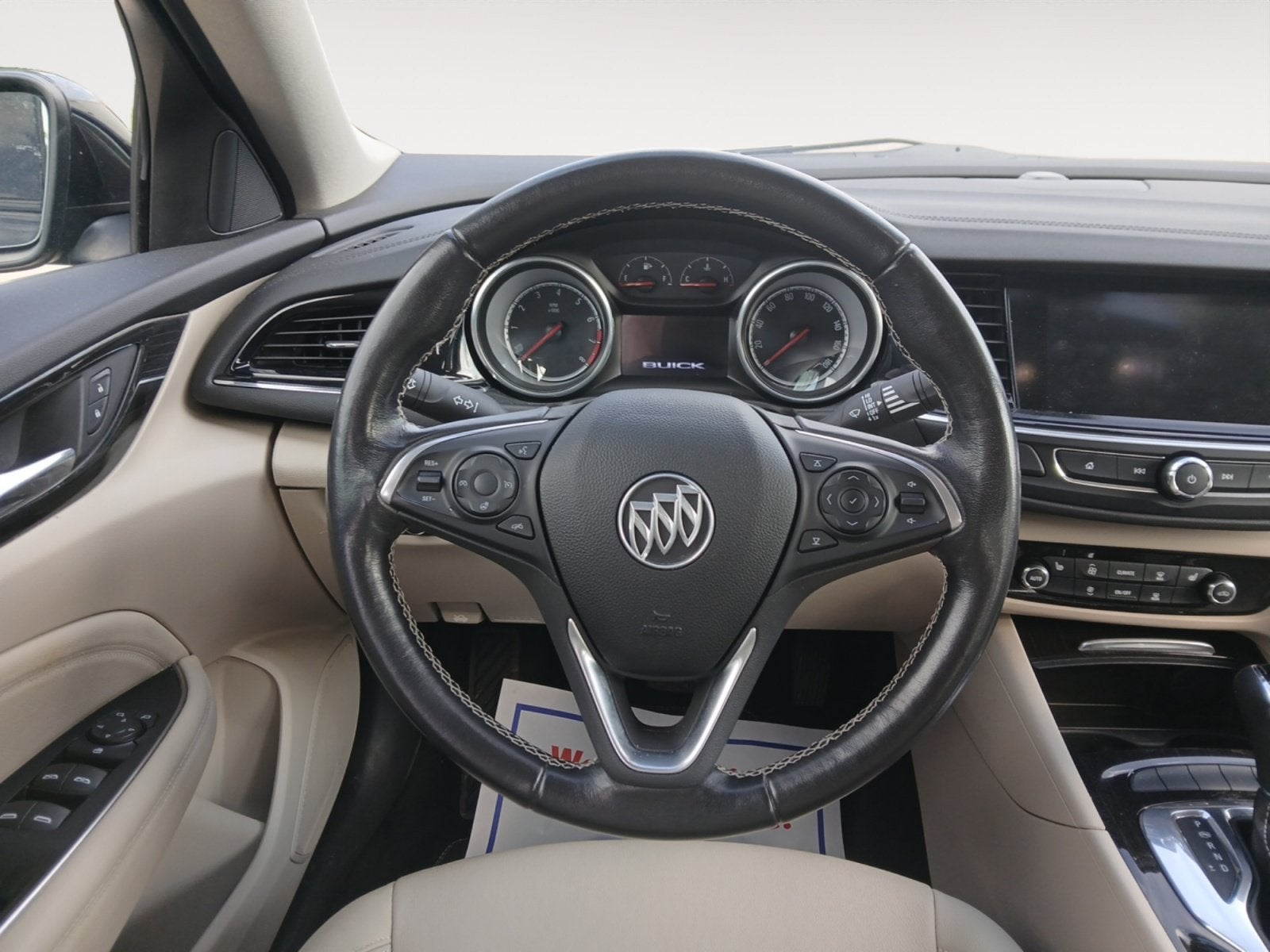 2018 Buick Regal Sportback Essence