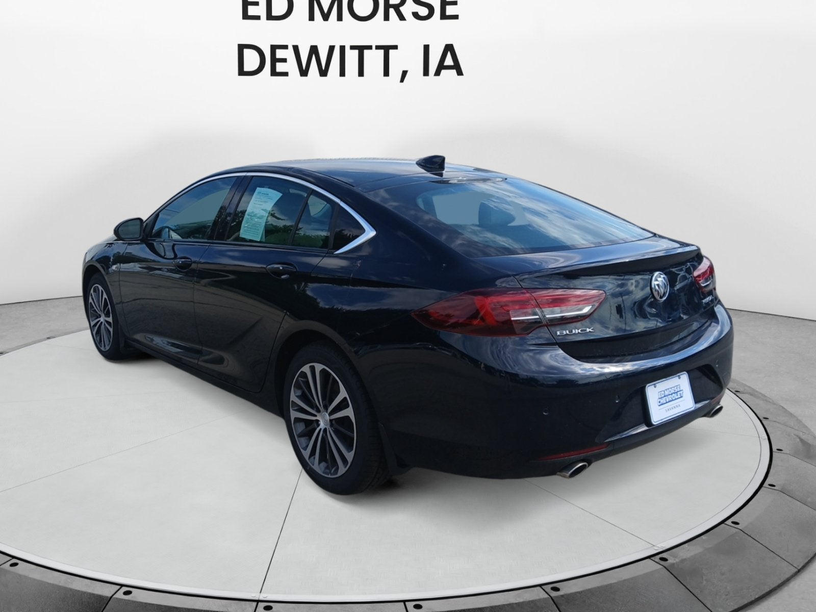 2018 Buick Regal Sportback Essence