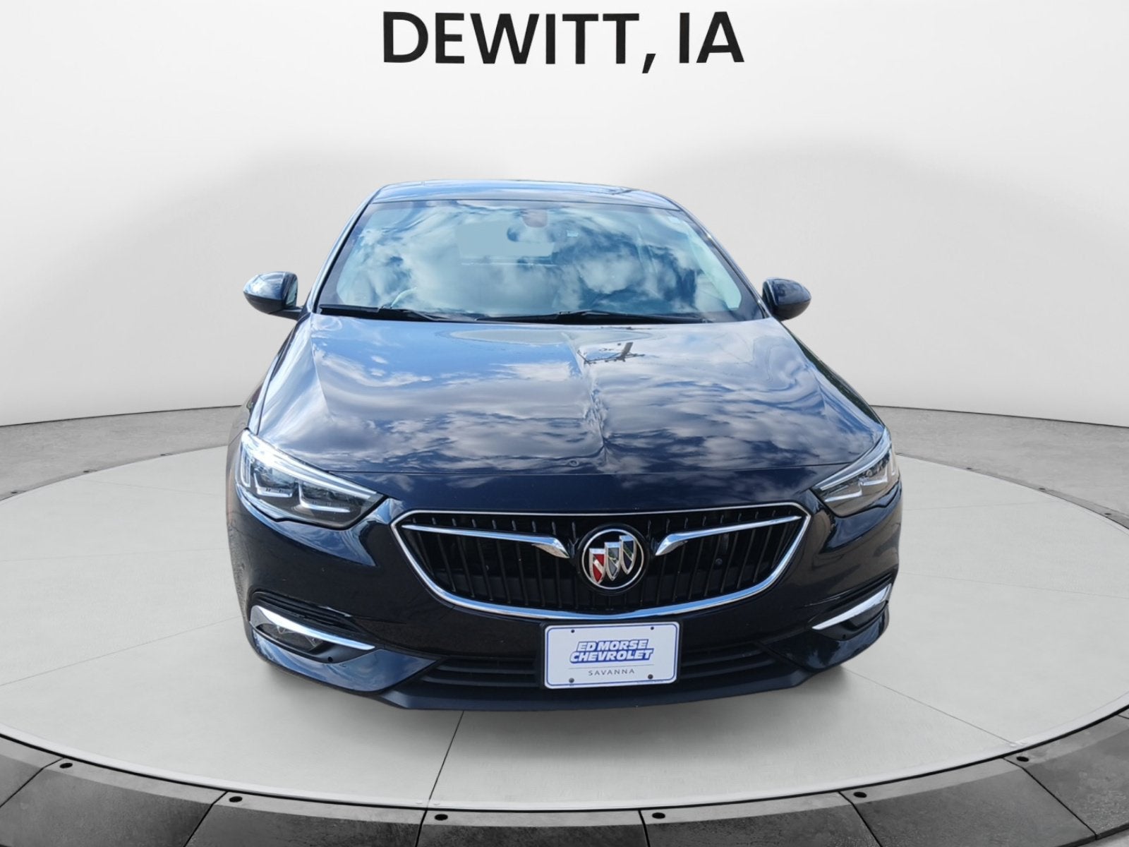 2018 Buick Regal Sportback Essence
