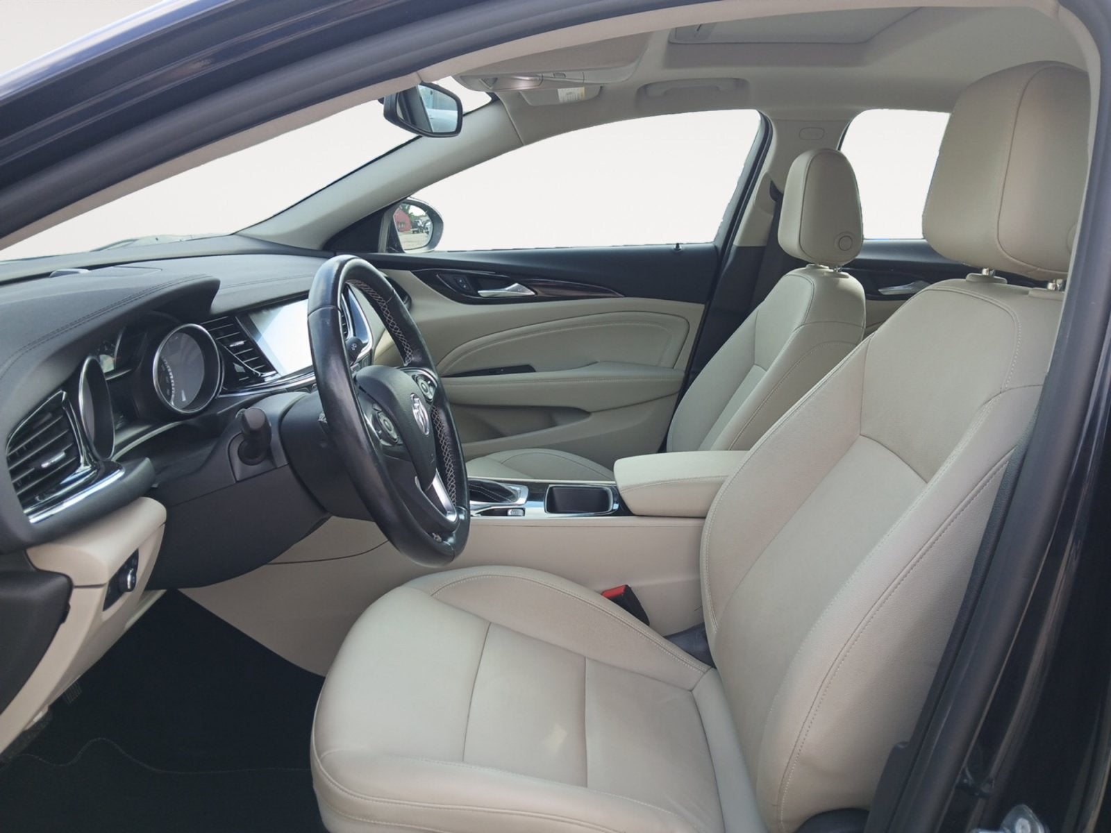 2018 Buick Regal Sportback Essence